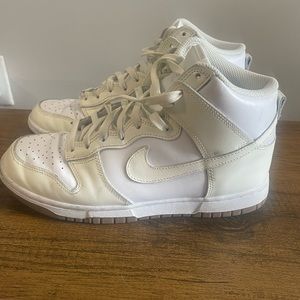 Dunk high pretty colorway
